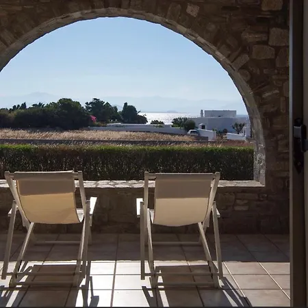 Anna Villa Naousa (Paros)