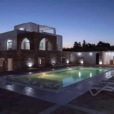 Anna * Naousa (Paros)